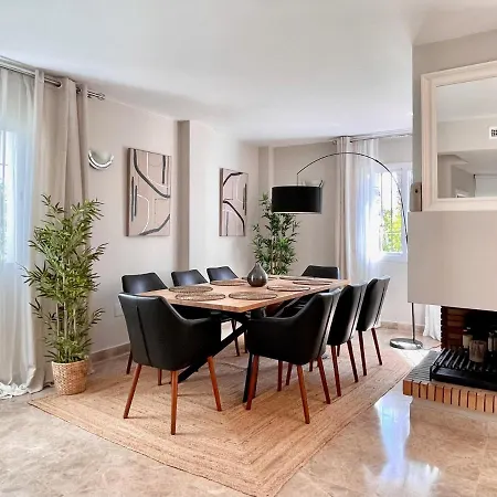 Apartman Unique Townhouse In Front Of Puerto Banus