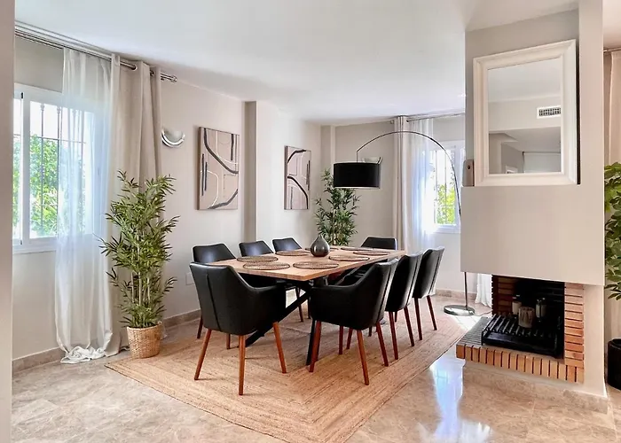 Apartmán Unique Townhouse In Front Of Puerto Banus