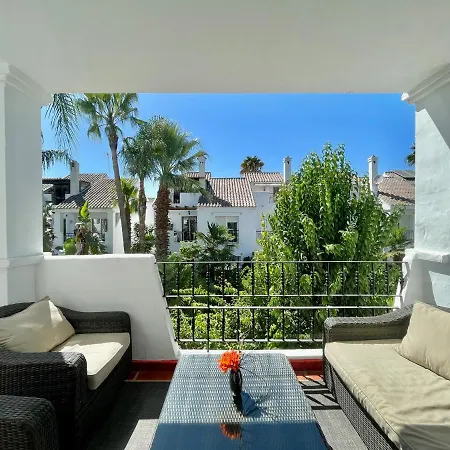 Unique Townhouse In Front Of Puerto Banus Apartamento *