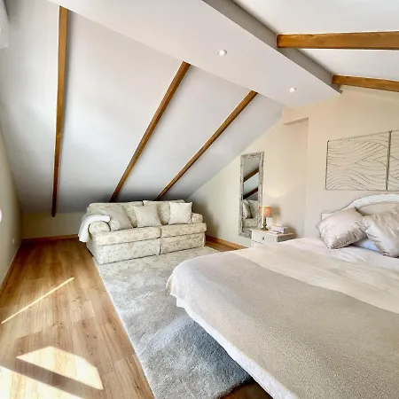 Apartamento Unique Townhouse In Front Of Puerto Banus