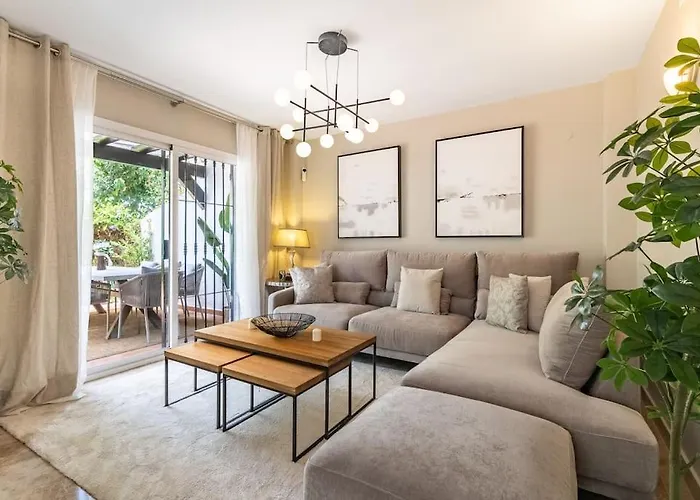 Unique Townhouse In Front Of Puerto Banus Apartament