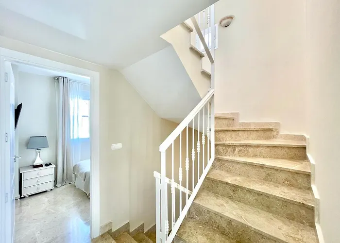 Unique Townhouse In Front Of Puerto Banus Apartament *